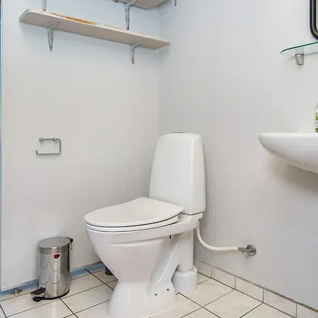 Tranquil Retreat Near - By Traum