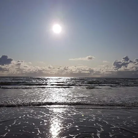 Tranquil Retreat Near - By Traum *