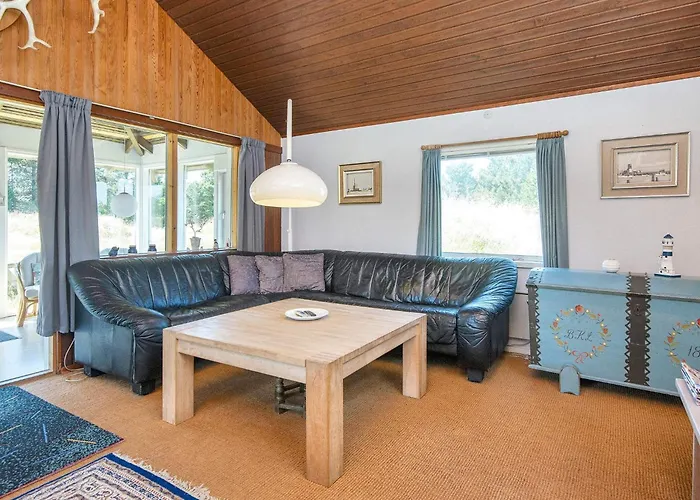 Tranquil Retreat Near - By Traum